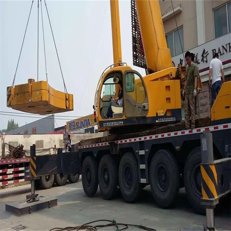 黑水当地吊车出租|机器吊装|75吨|工厂搬迁服务