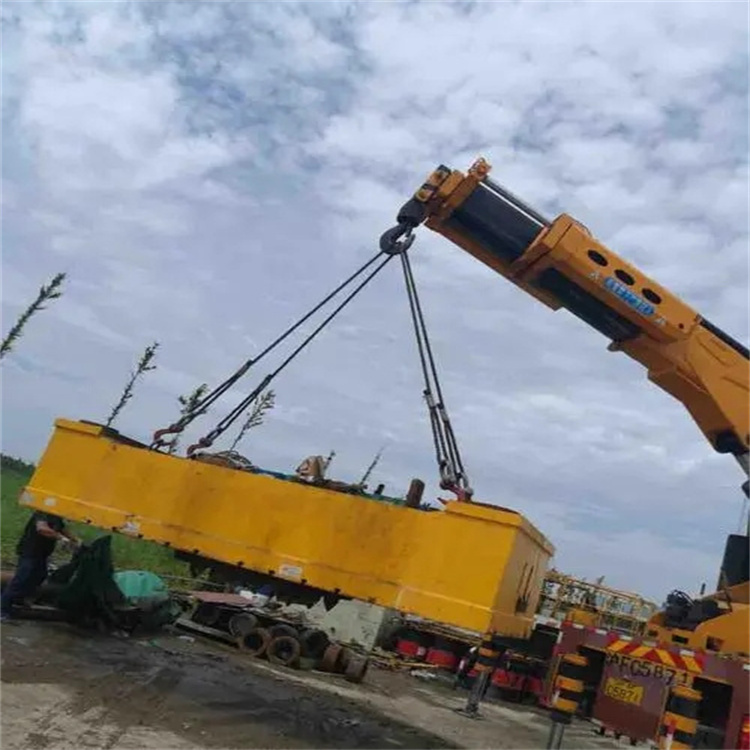 黑水随车吊吊集装箱怎么吊